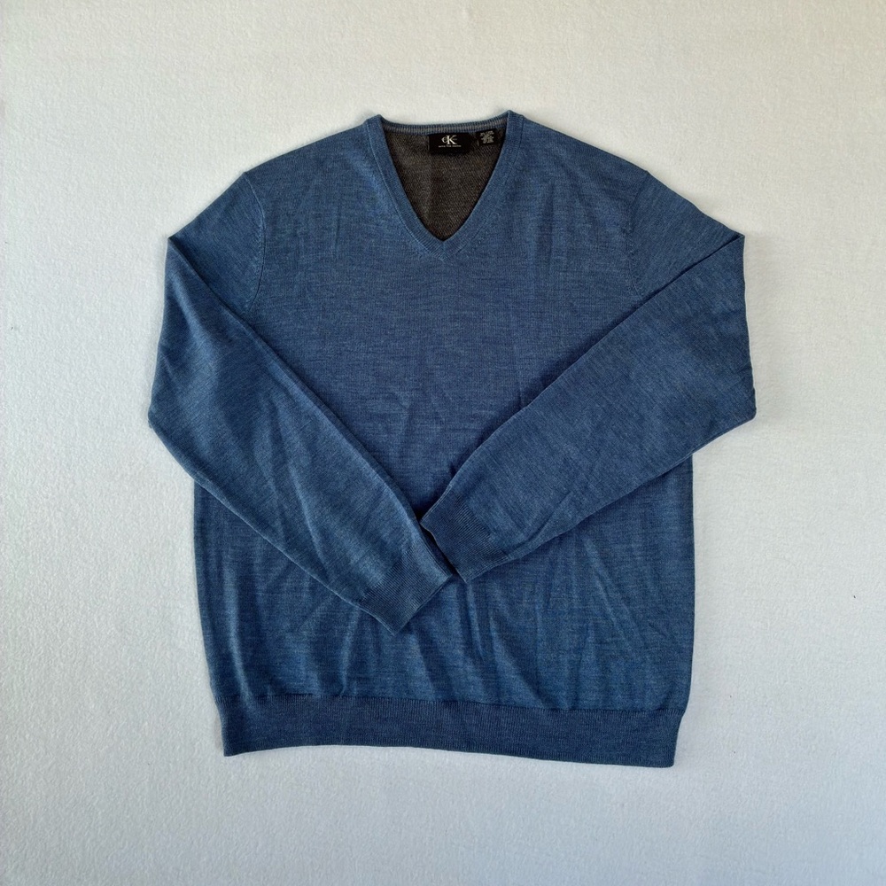 Calvin Klein Men's 100% Merino Wool Deep Blue V-Neck Sweater